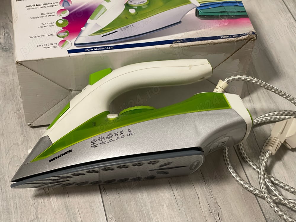 Fier de calcat cu aburi