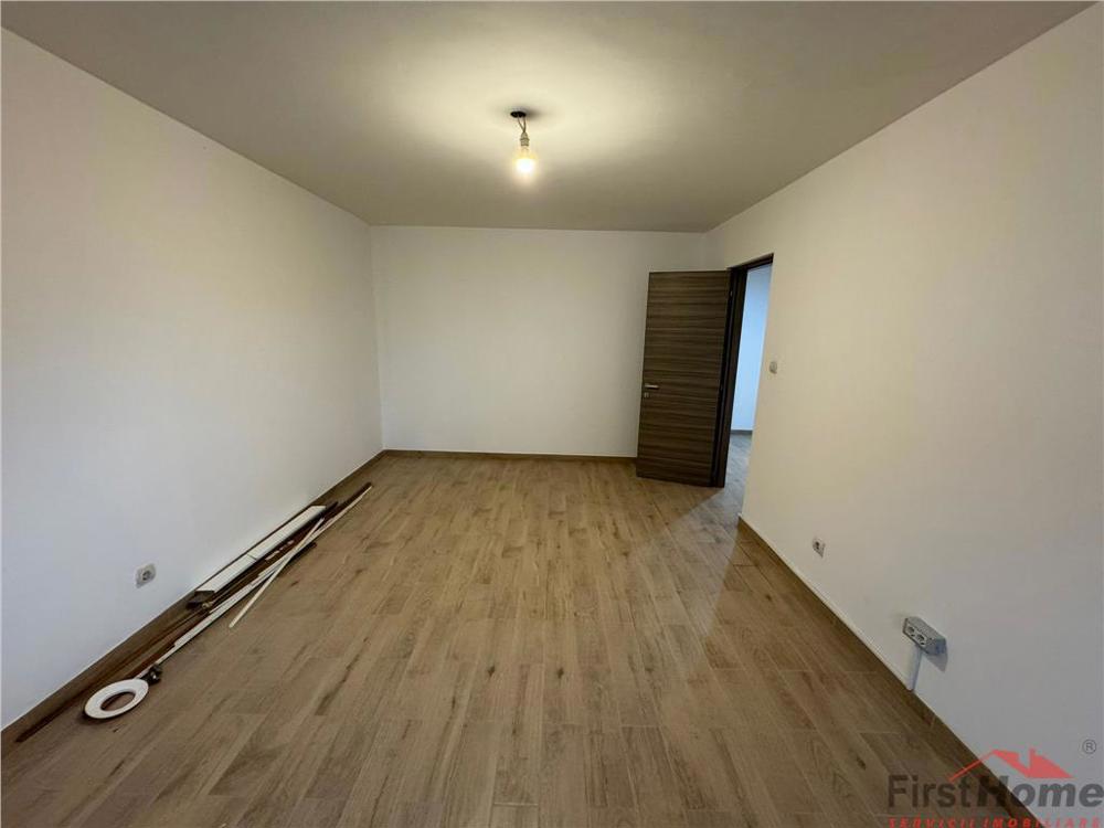 Apartament  spatiu comercial birou  parter  B.dul Independentei