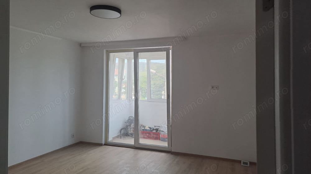 Apartament 2 camere Moroasa etajul 2 