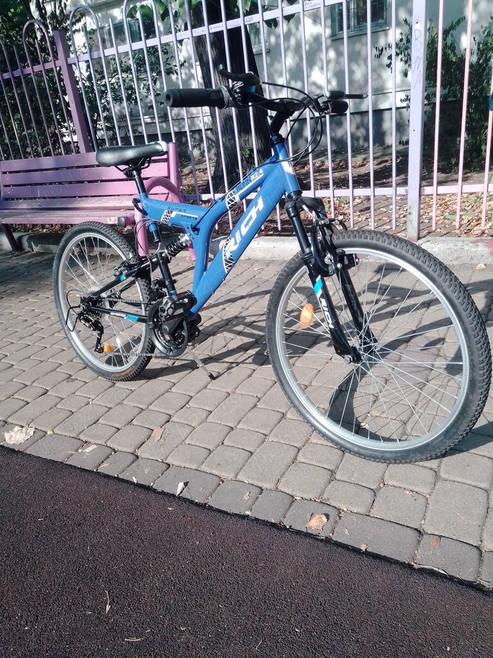 Vând bicicleta MTB 24'' furca suspensie, 18 viteze