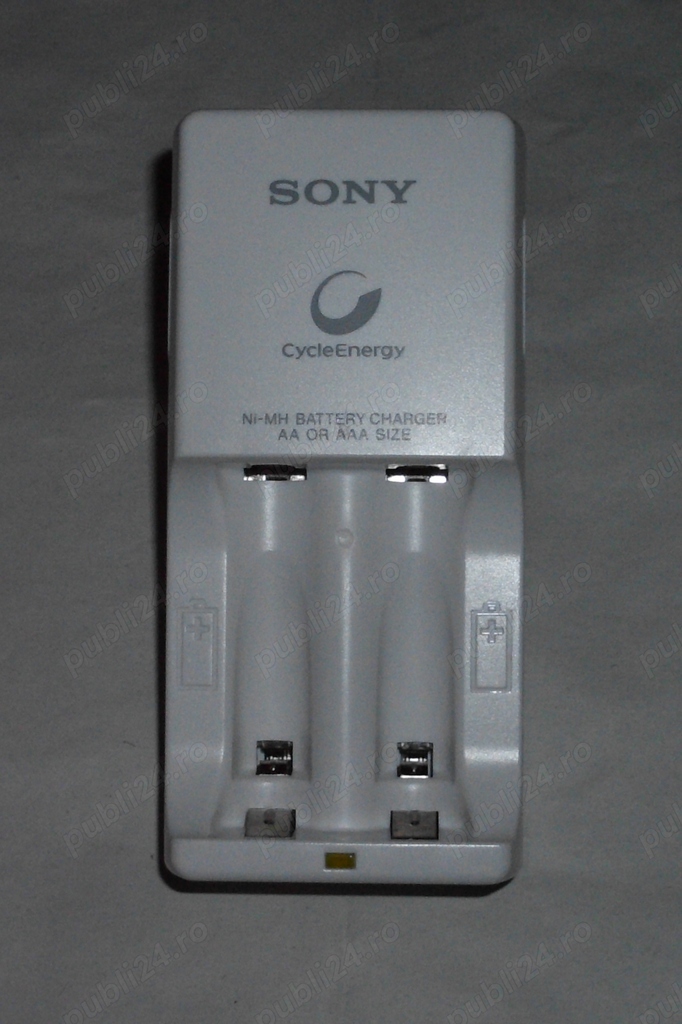 Vand incarcatoare pentru acumulatori AA