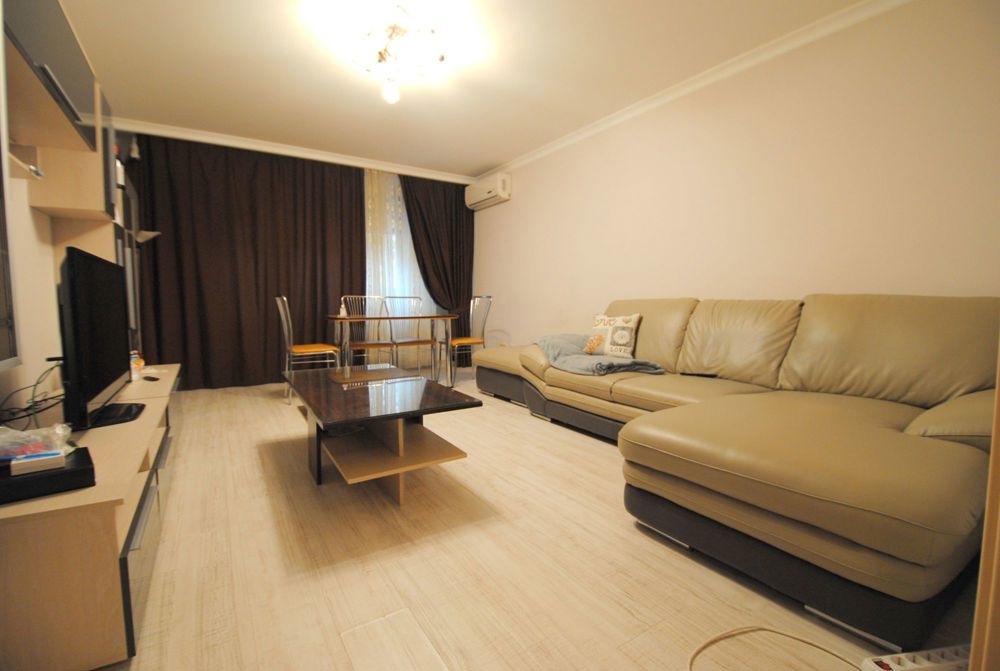 De vanzare apartament 3 camere, Piata Unirii