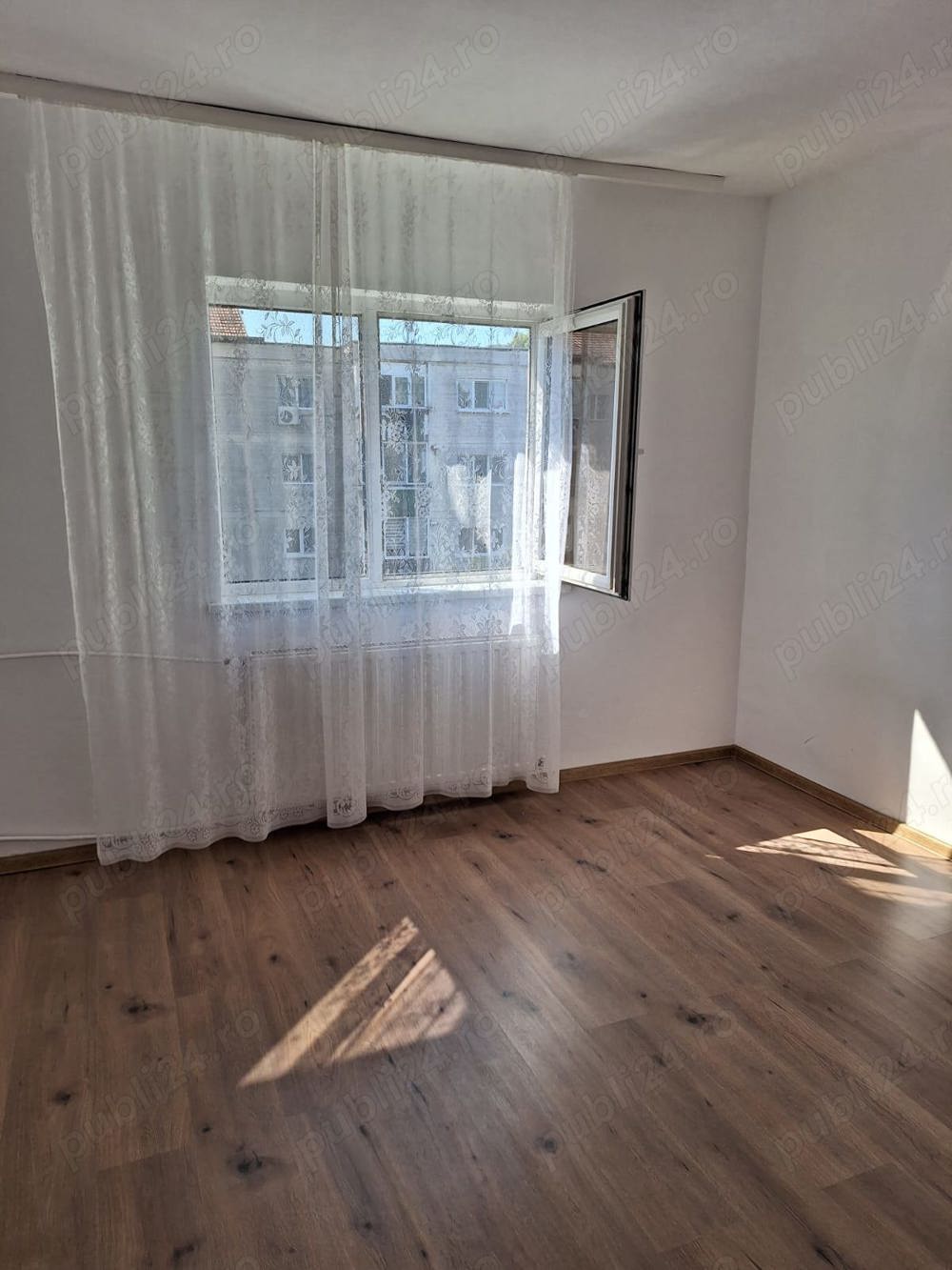 Apartament 2 camere decomandat Lipovei ocupabil imediat