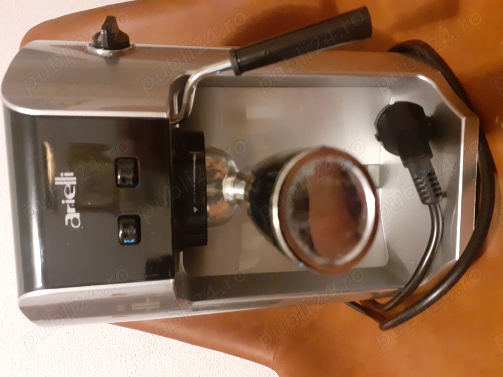 Esspresor cafea Arielli KM220