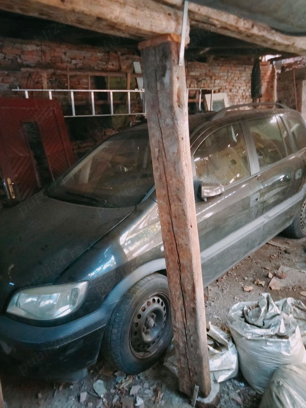 Opel Zafira 1.8 an 2001 E 4 motor defect fără rugina piese