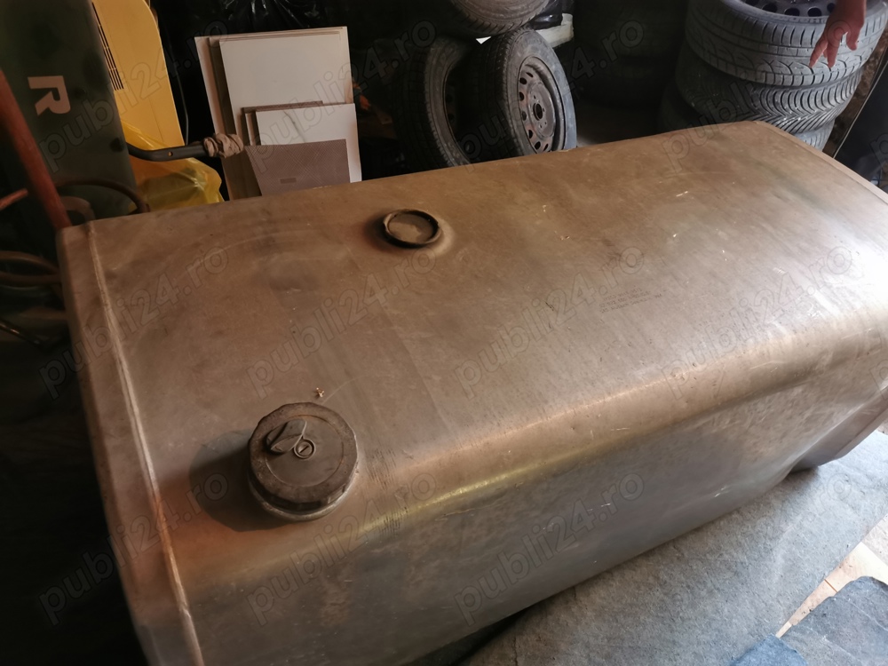 vând rezervor combustibil pentru autocamioane