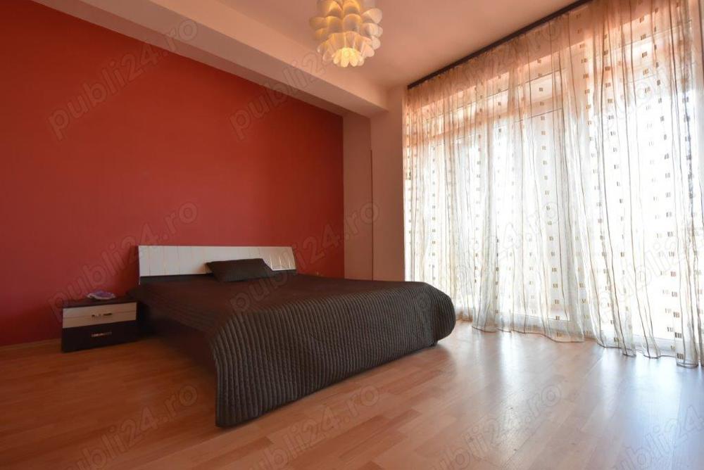 De vanzare an 2009-Privat 3 camere foarte spatios 124 mp utili