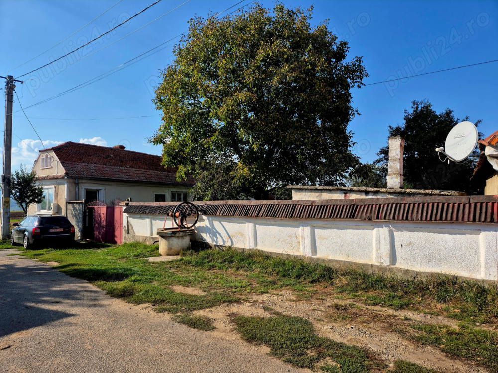 Vând casa la 15 km de Brasov 