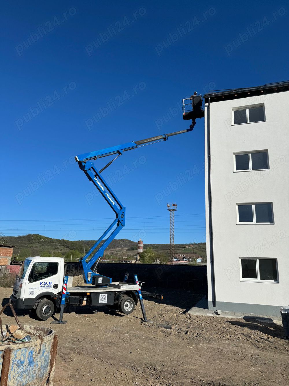 Inchiriez PRB 17,5 m inaltime