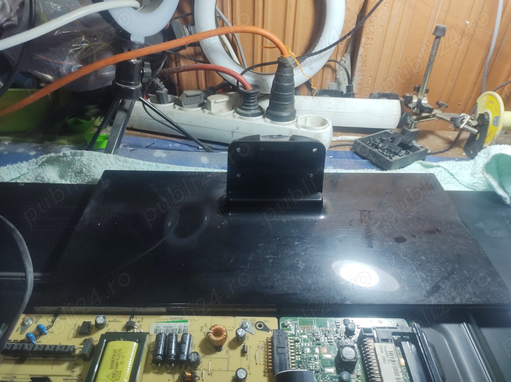 talpa picior vestel de pe tv Daewoo ets32v3b