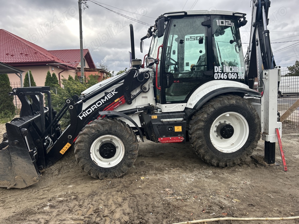 Inchiriez Buldoexcavator