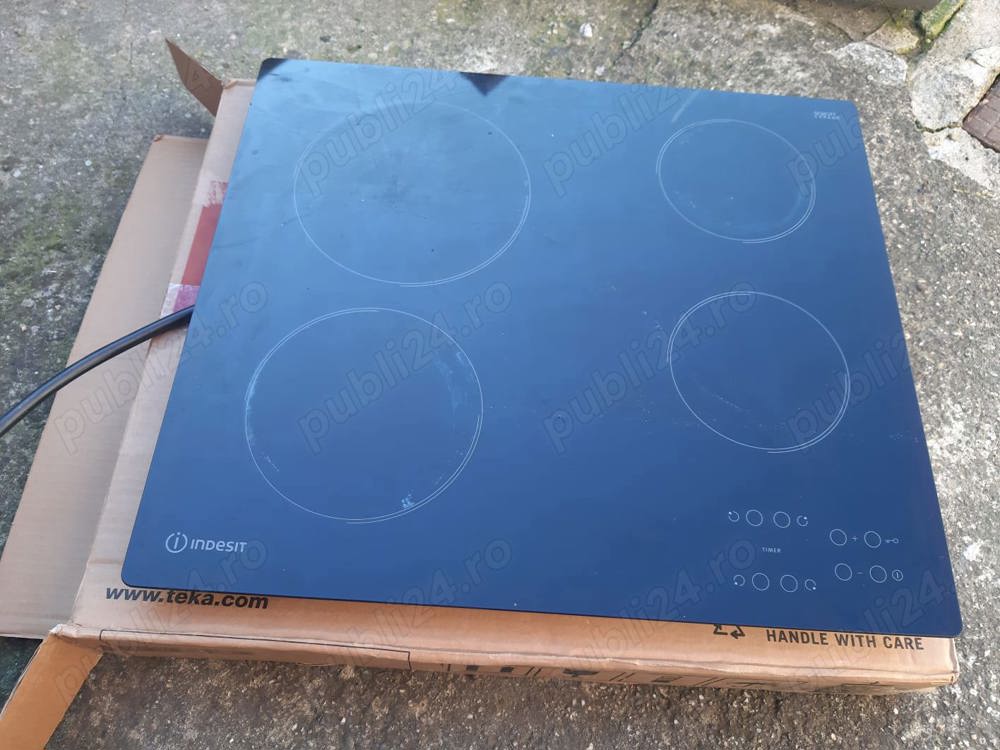 Vand plita electrica marca Indesit