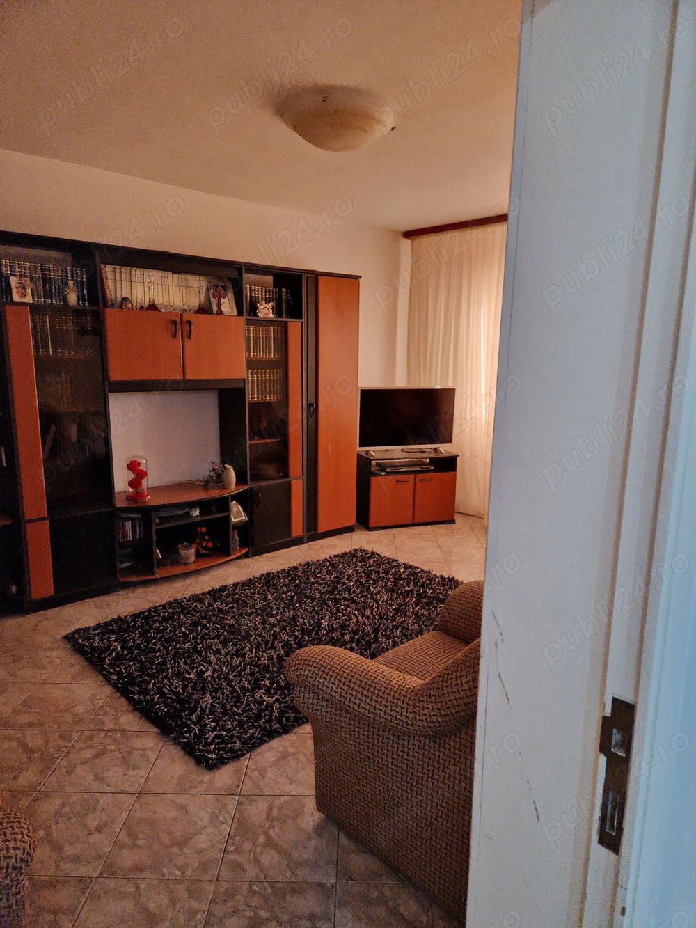 Apartament 4 camere cu mansardă, zona Doi Stejari