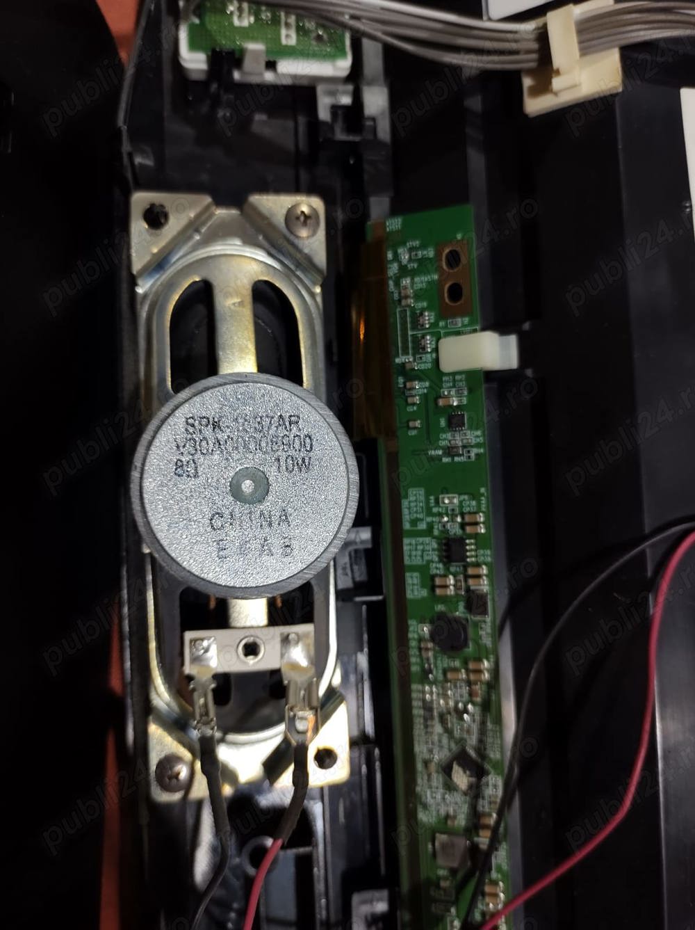 set 2 difuzoare v30a00008900 8ohm 10w de pe tv Toshiba 29p1300d