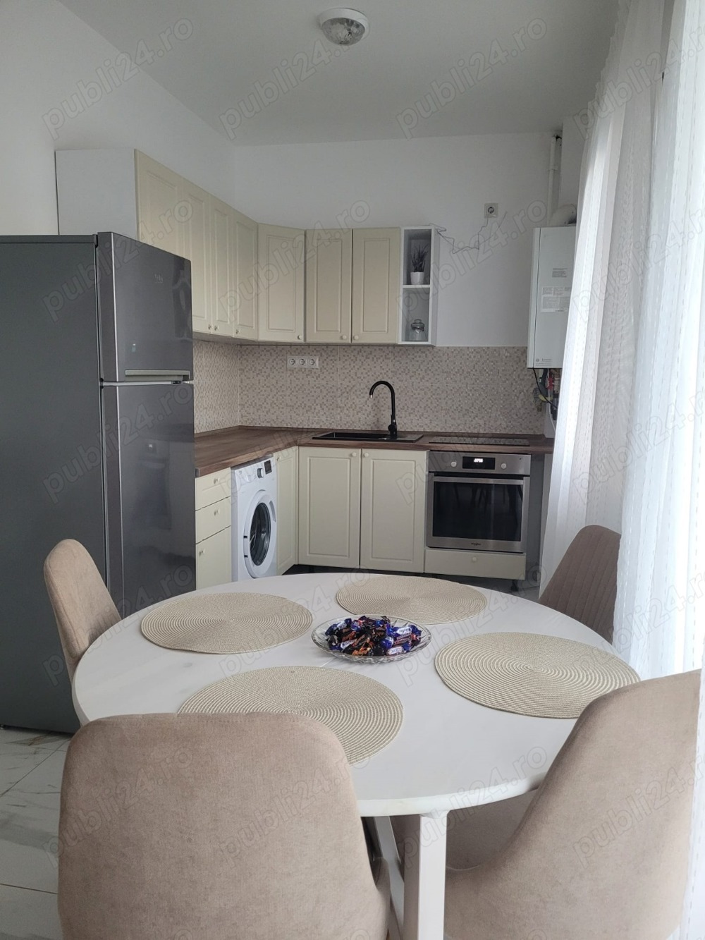 Apartament cu 2 camere si parcare subterana Floresti zona centrala !