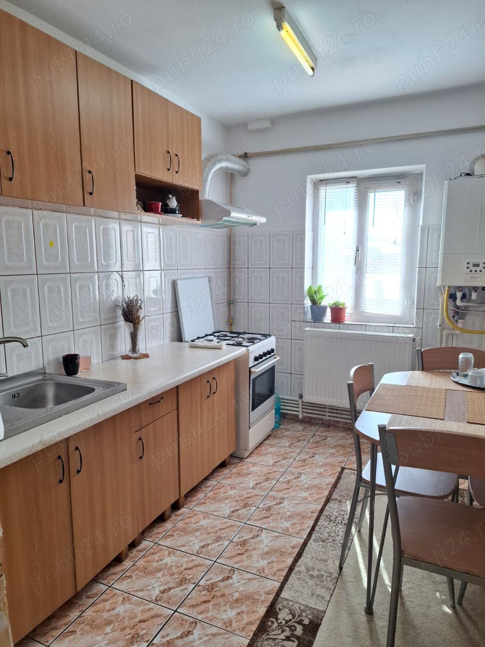 Buzau , str. Dorobanti 1 vand apartament 2 camere , etaj 1 ,