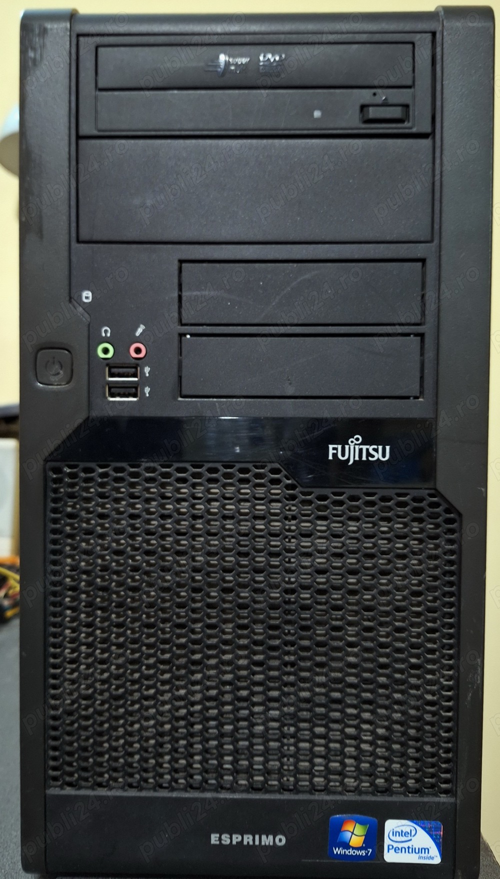 PC Fujitsu Esprimo QuadCore Q9400, SSD