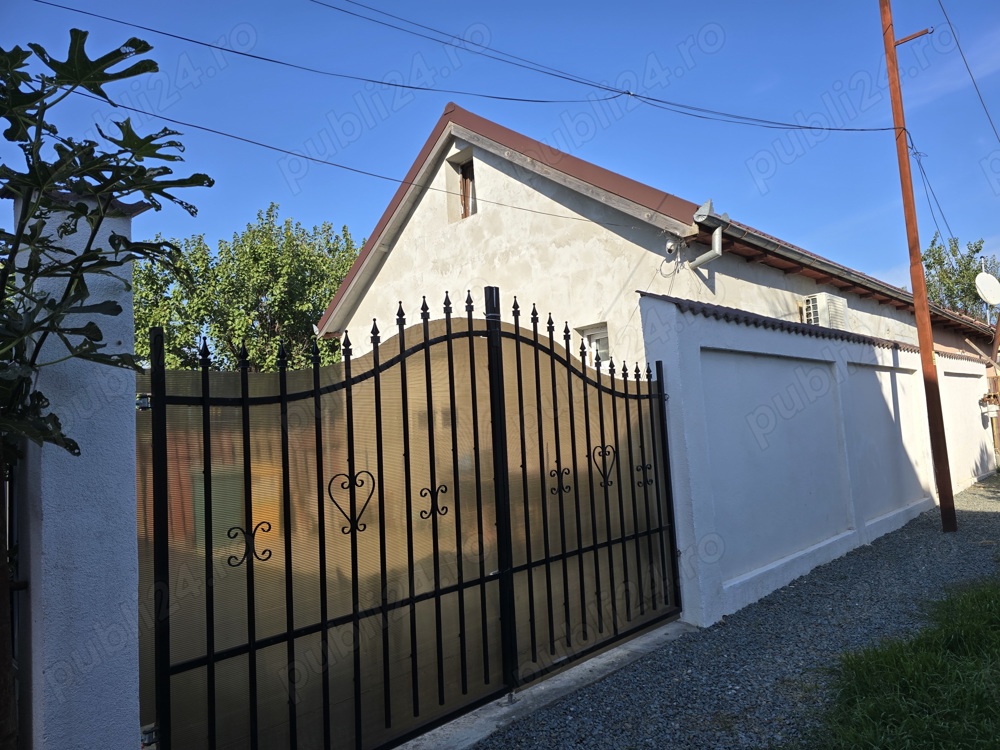 Casa din BCA de vânzare în Năvodari. 