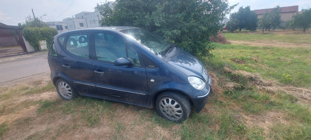 vand Mercedes-Benz clasa A 160 PENTRU PIESE