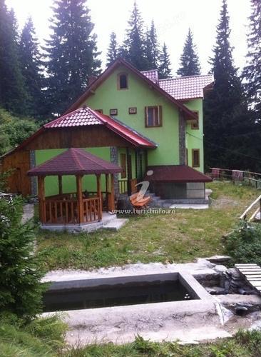 Vând  cabana stațiunea montană rânca sau schimb cu apartament București !