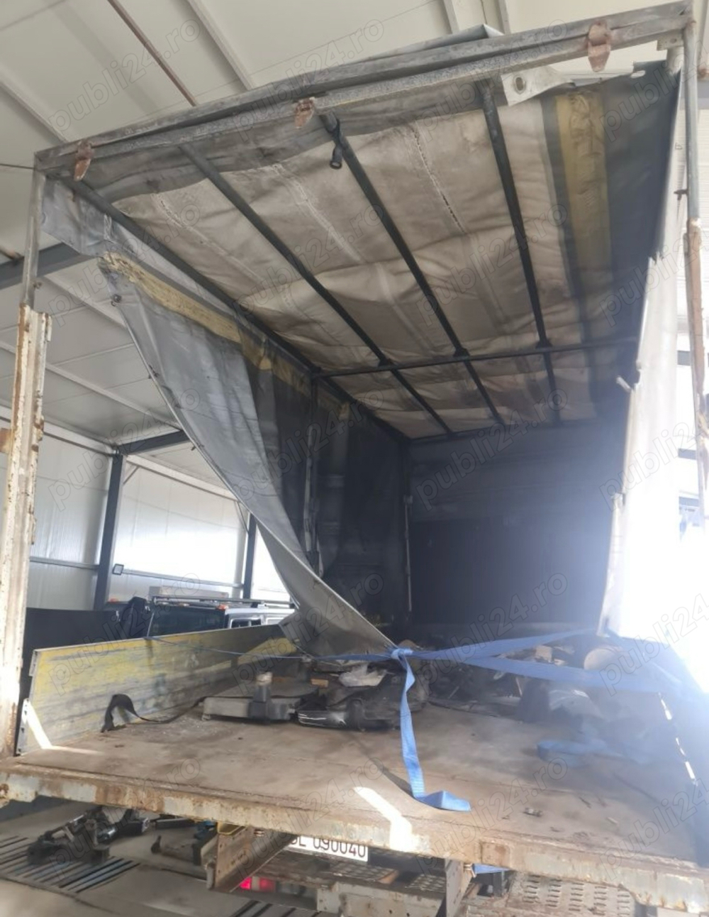Dezmembrez Daf Lf