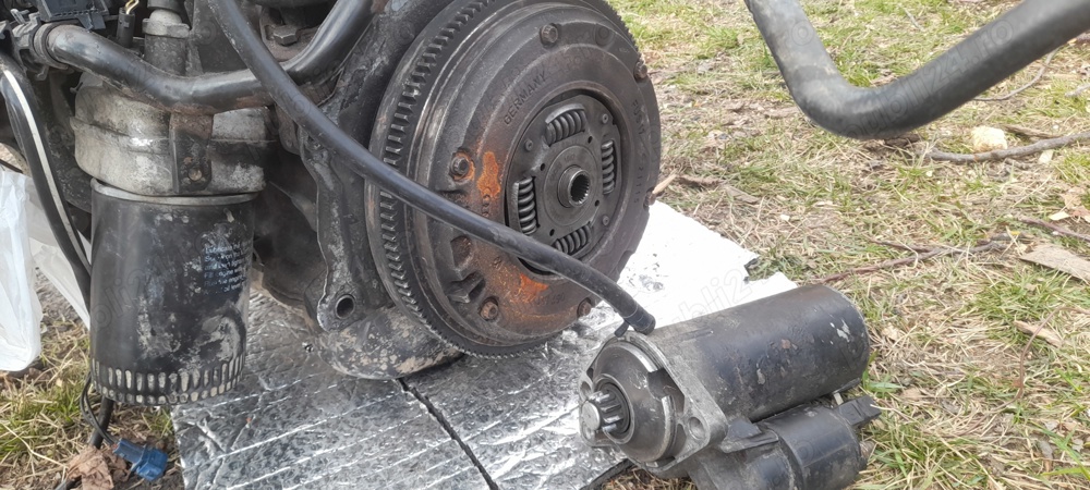 Vând piese golf 3  1.9diesel s-au schimb cu drujbă scule telivizor etc