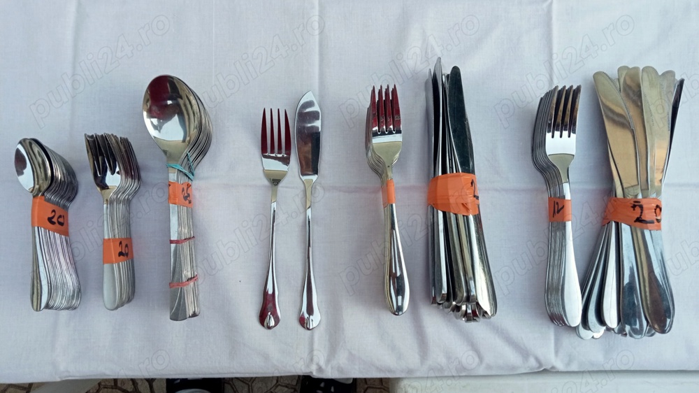 De vanzare tacamuri , farfurii , pahare , carafe sticla  etc.