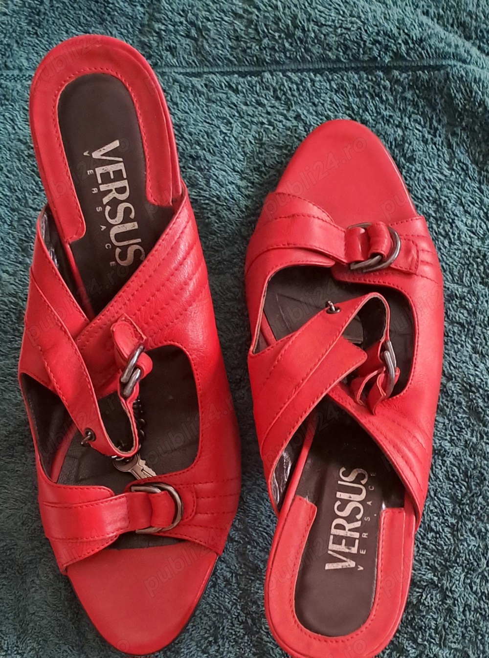 vand sandale(papuci)Versace