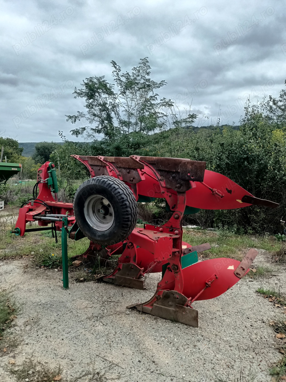 Vând utilaje agricole Lipnița, jud. Constanta