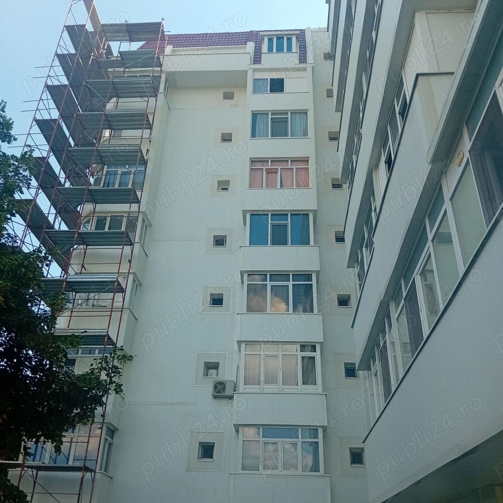 Firma angajează muncitori calificați și necalificați în construcții.