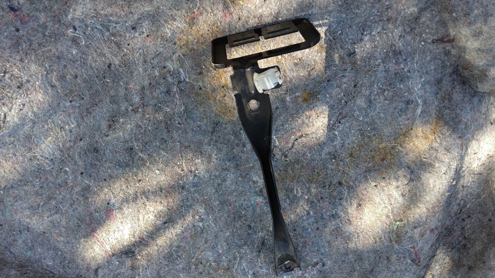 Suport prinzator baterie FORD FUSION FIESTA