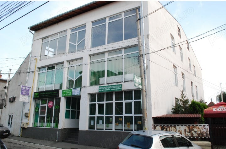 Etaj- Mansardă (open-space) zona Centru