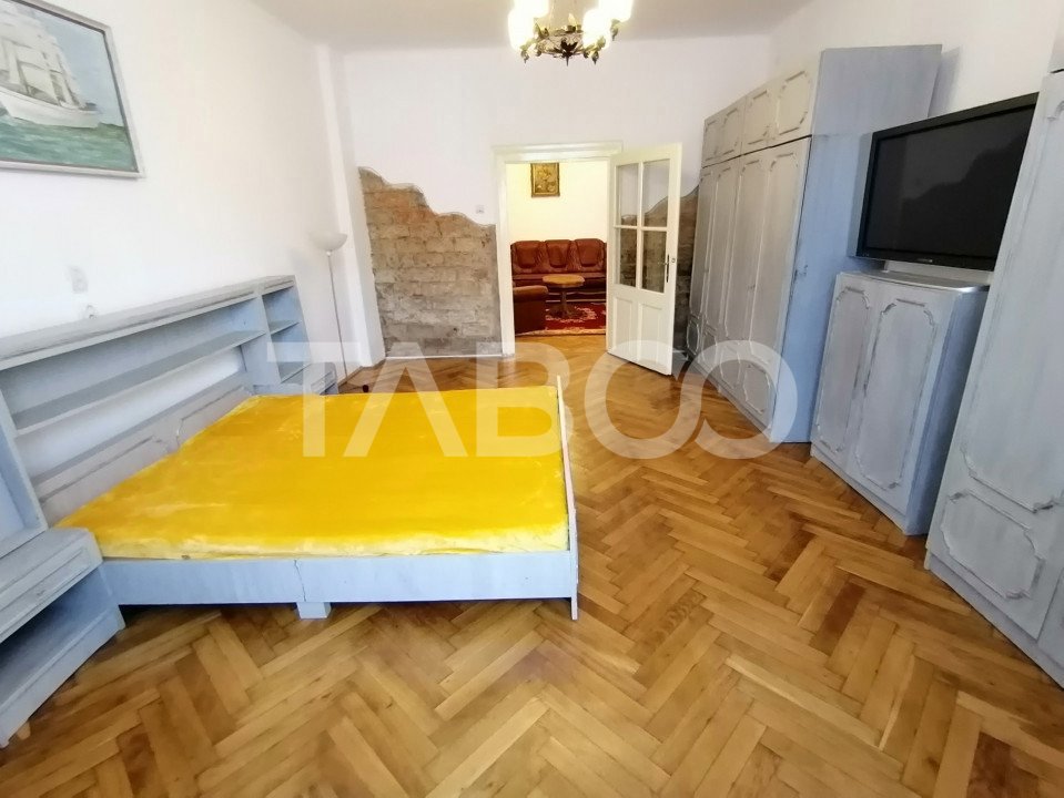 Apartament cu 2 camere de inchiriat in zona centrala – complet mobilat