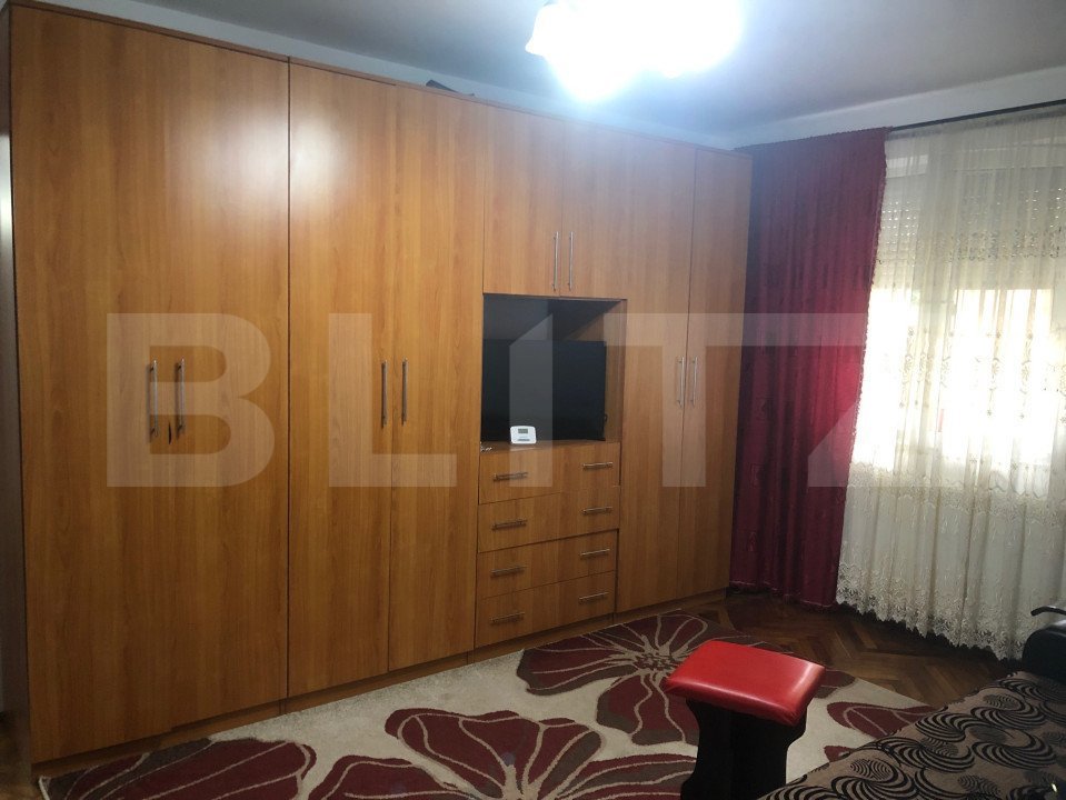 Apartament 4 camere, 80 mp, zona școala M. Eliade