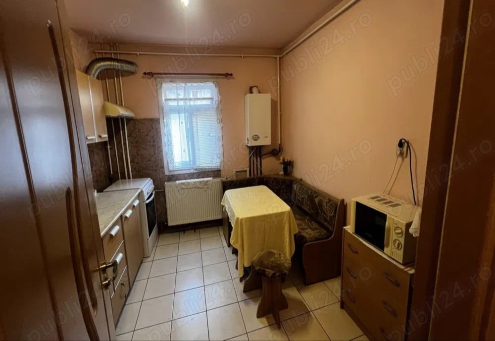 Apartament cu 3 camere decomandat Buziasului etaj 3 amenajat centrala doua bai