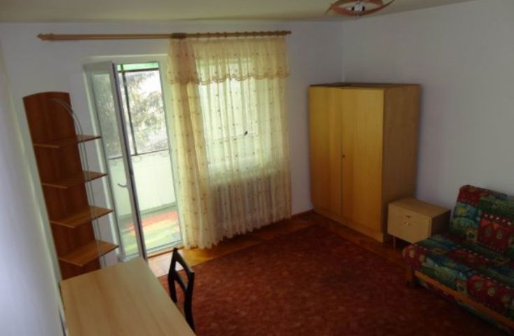 Dambu - Inchiriere apartament 3 camere - Strada Godeanu