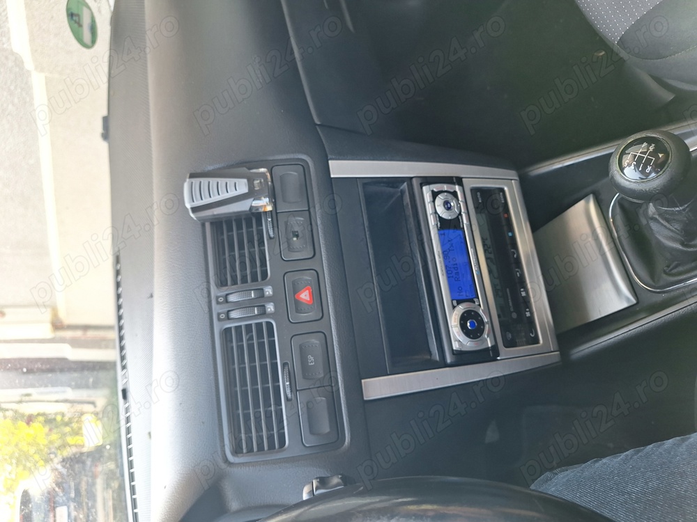 Vw Bora an 2002 motor 1.6 benzina 16V, 105 cai