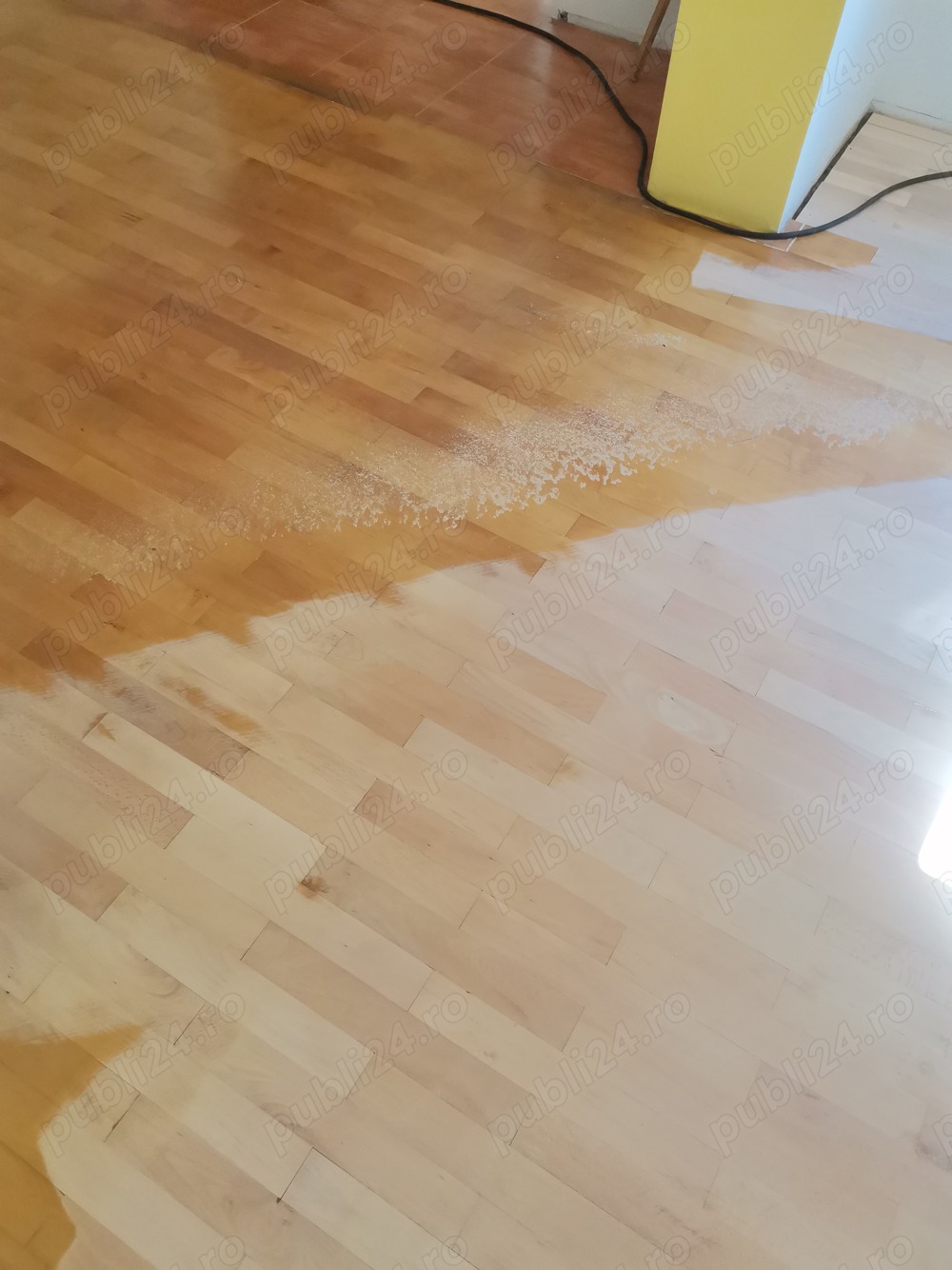 Montam și reconditionăm parchet masiv 