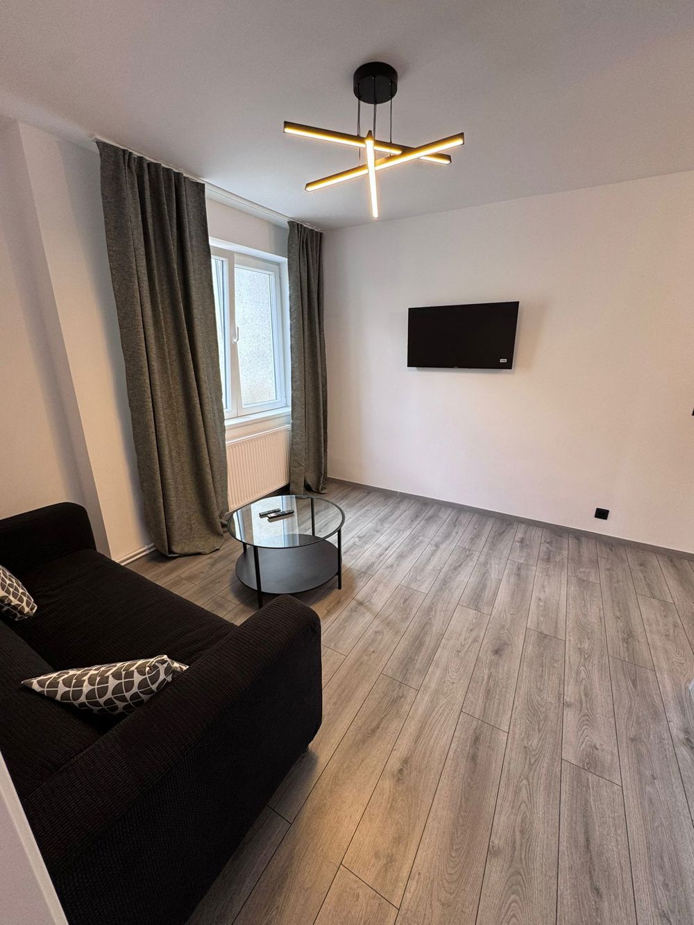 Ultracentral - Inchiriere apartament 3 camere - Str. Aurel Filimon