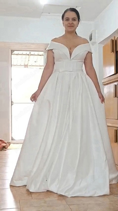 Vând rochie de mireasă