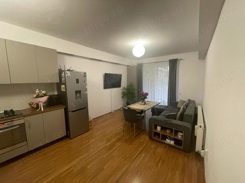 Vand Apartament cu 2 camere, 56 mp, balcon, zona Porii, Floresti