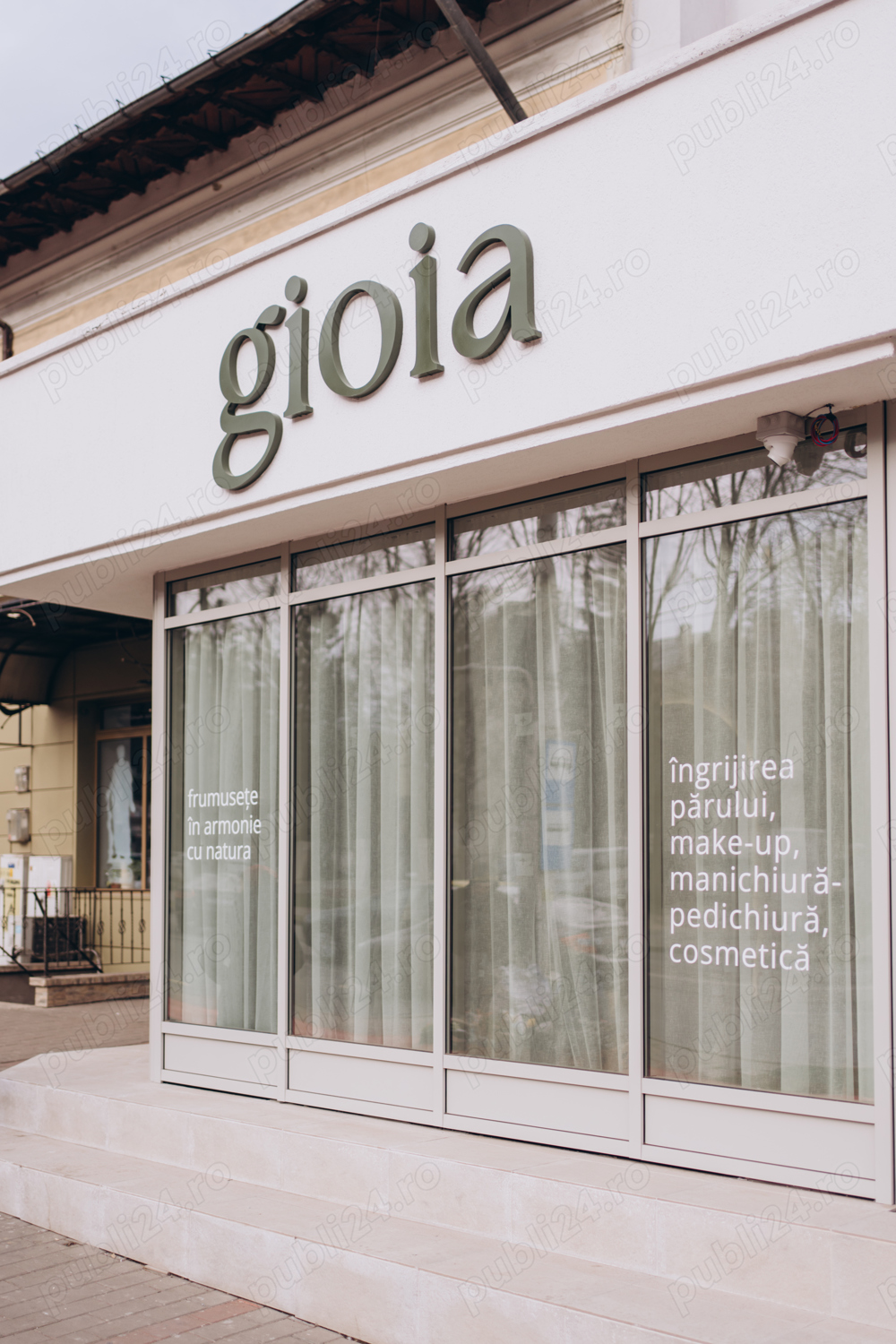 De închiriat post coafor - Copou