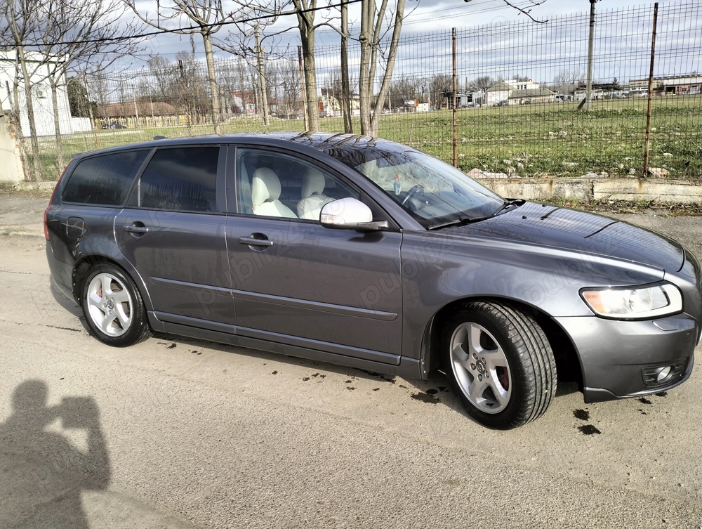 Volvo v 50