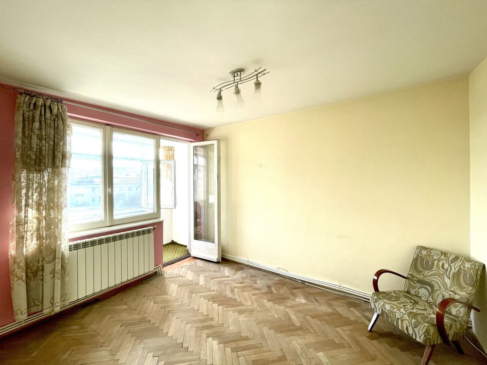 De vânzare apartament cu 2 camere, zona Pietonalul Unirii