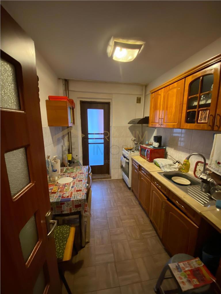 Apartament 2 camere - Zona Garii - 2 Balcoane - Lift