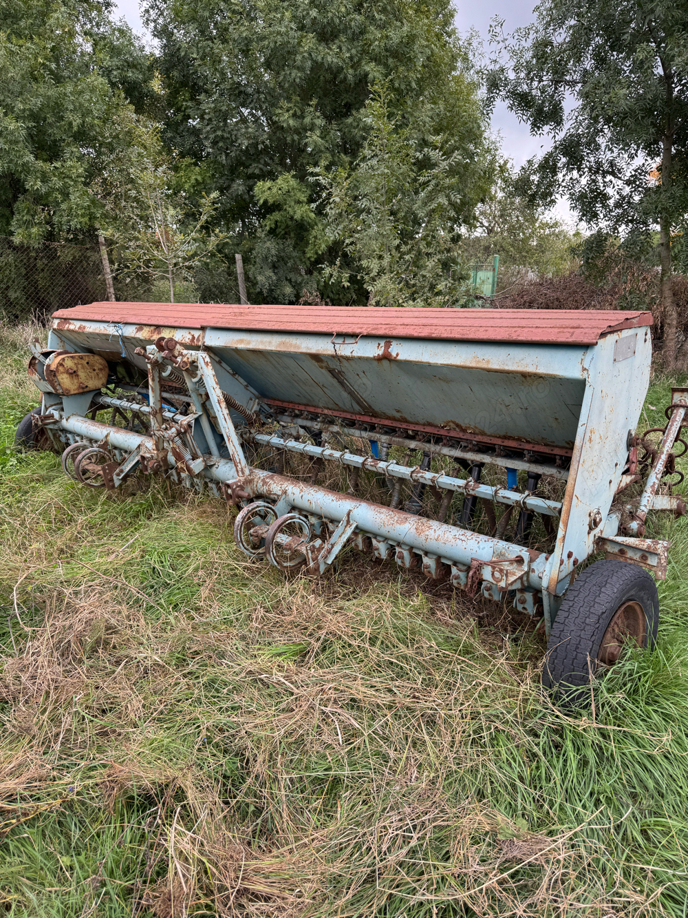 Vand semanatoare SUP 29