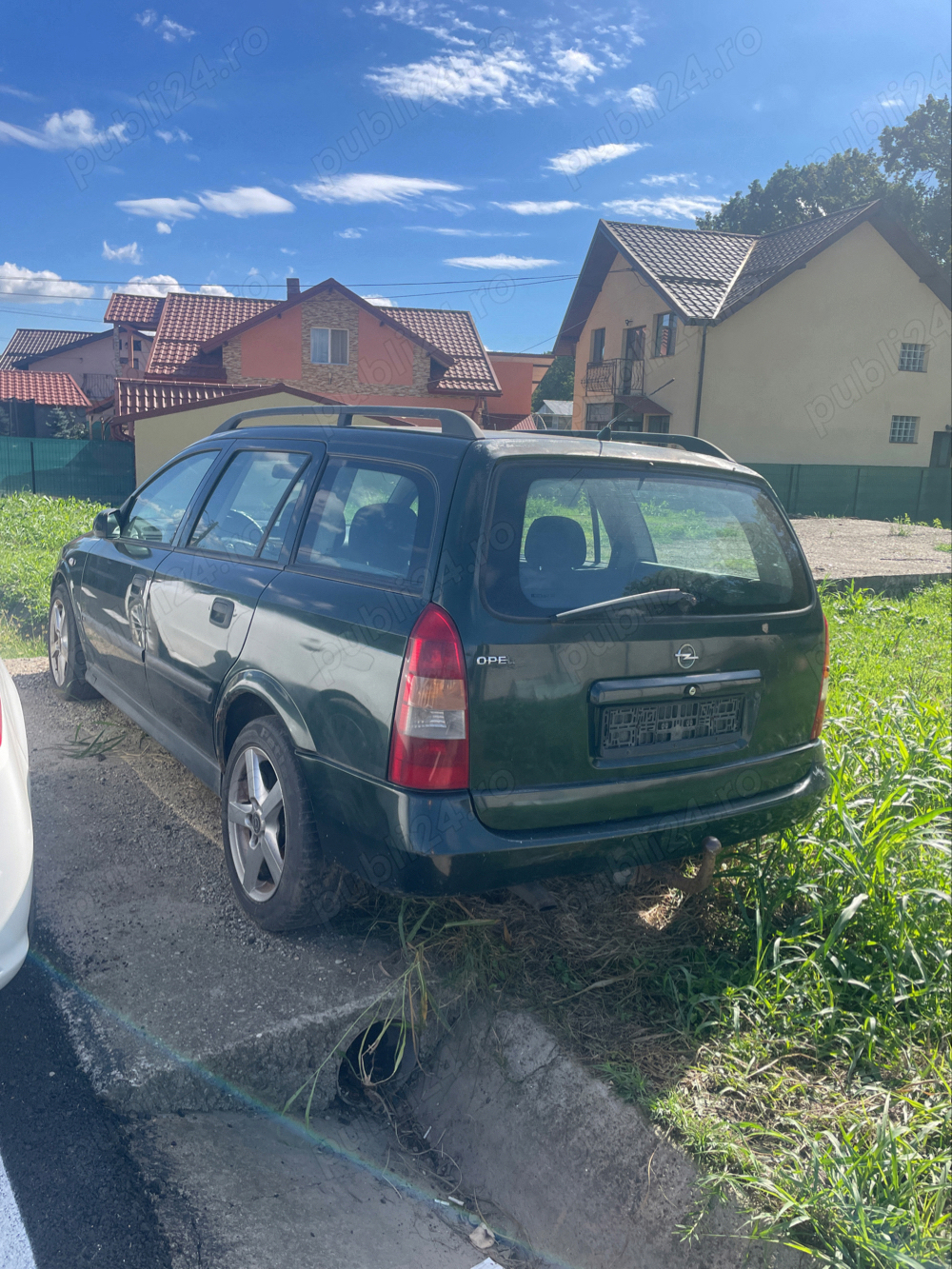 dezmembrez opel astra g