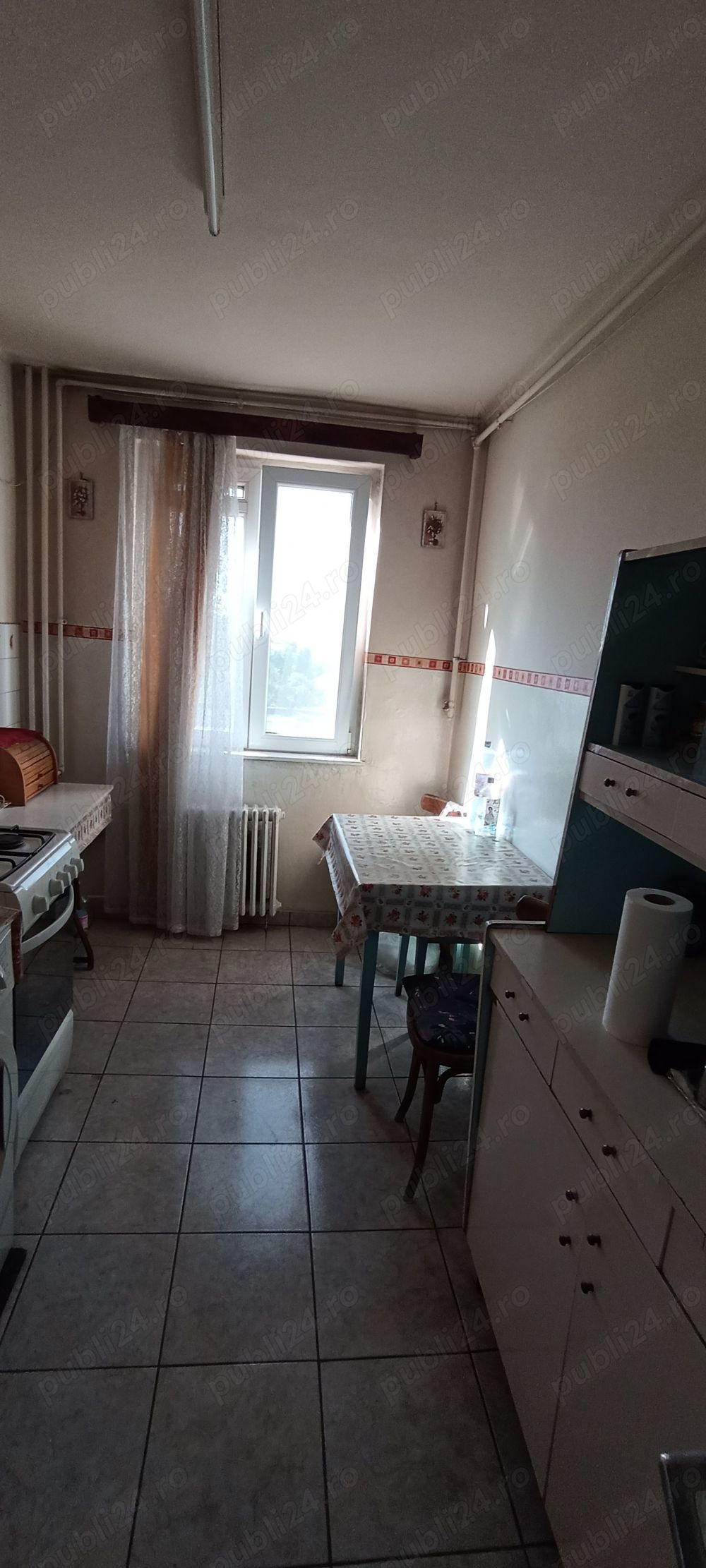 Proprietar, vând apartament 2 camere, în zona Circumvalatiunii, aproape de Kaufland.