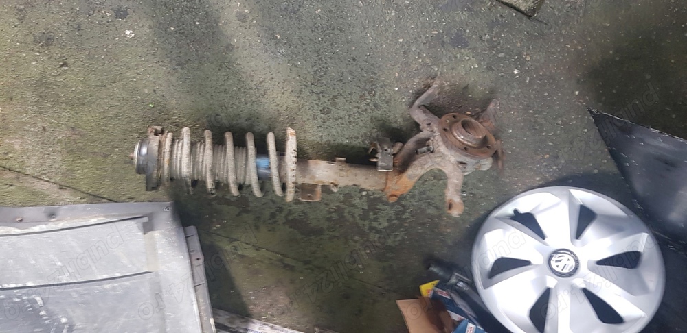 Vând Amortizor/Arc/Porfuzeta/ Polo/Skoda fabia.2005.