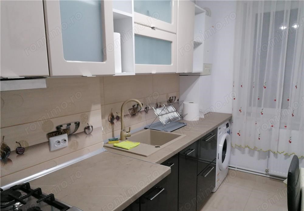  apartament 2 camere decomandat